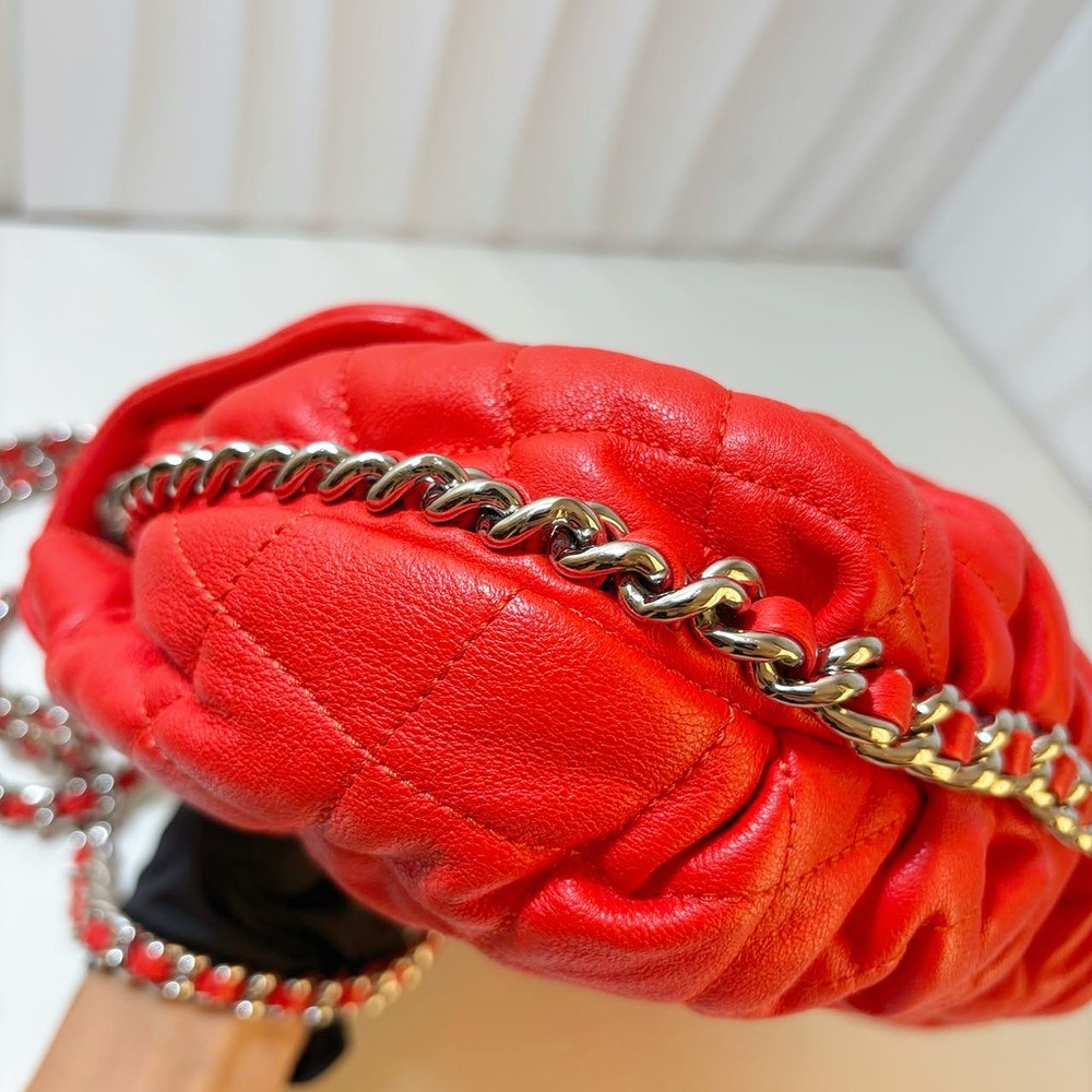 Chanel Red Quilted Leather Flap Bag with Gathered Details - Picture 10 of 11